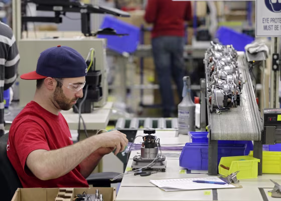 The U.S. economy all but stalled in the first quarter, as the brutal winter crippled growth, government data shows.