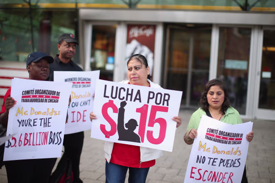 Image: Fast Food Workers Rally At Chicago McDonald's To Raise Minimum Wage
