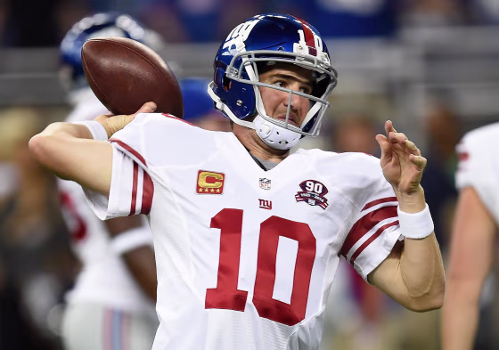 Image:Eli Manning #10 of the New York Giants warms up prior to playing the Detroit Lions at Ford Field
