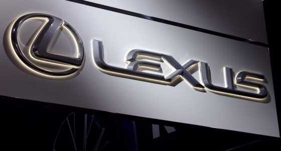 Toyota will recall 422,509 of its luxury brand Lexus vehicles in the United States because of a possible fuel leak.