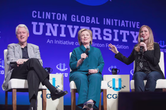 Image: Bill, Hillary and Chelsea Clinton