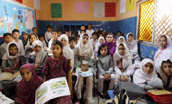 Image: Wider Image: Schools Around The World