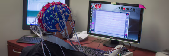 The study analyzes signals from the scalp in healthy volunteers as well as signals from electrode implants in the brains of people with Parkinson's disease.