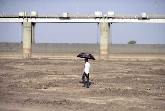 Image: INDIA-ENVIRONMENT-GLOBAL-WARMING-WATER-SCARCITY-CLIMATE