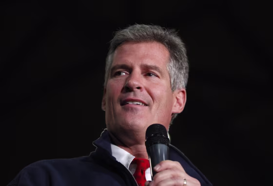 Image: Senator Brown pauses as he addresses supporters during a campaign rally in Wakefield