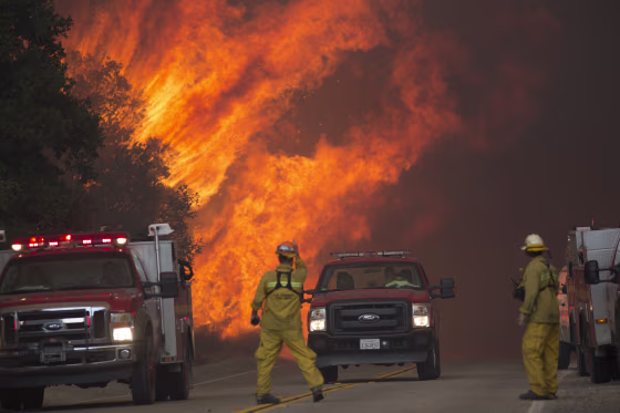 Image: Southern California Sand Fire Grows To 20,000 Acres