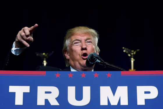 Image: Republican presidential nominee Donald Trump speaks at a campaign rally in Phoenix