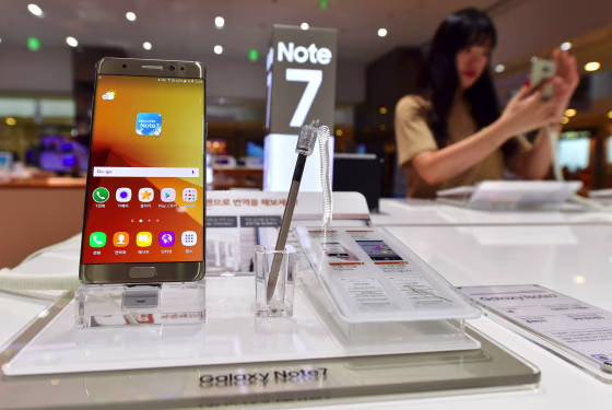 Image: SKOREA-SAMSUNG-IT-SMARTPHONE