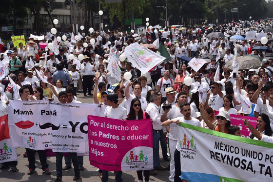 MEXICO-DEMO-ANTI-GAY