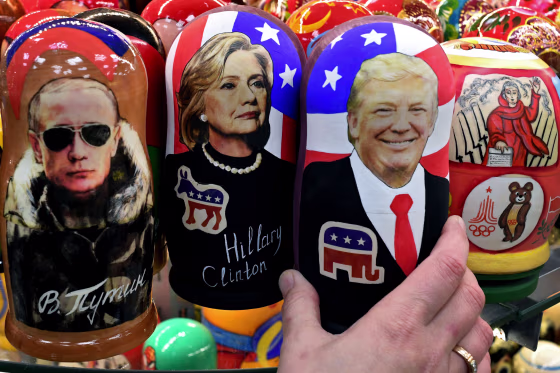 Image: Traditional Russian wooden nesting dolls in Moscow