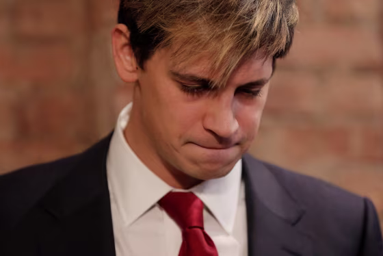 Image: Milo Yiannopoulos addresses the media during a news conference in New York