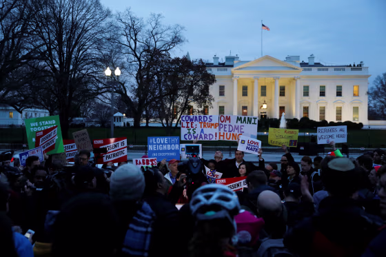 Image: Anti-travel order demonstration in Washington