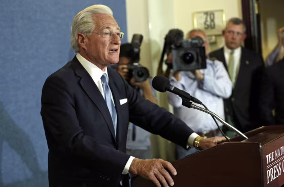 Image: U.S. President Trump's lawyer Kasowitz delivers a statement in Washington