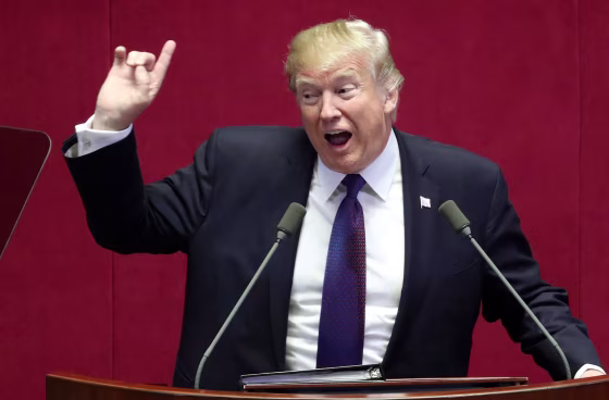 Image: President Donald Trump delivers a speech at the National Assembly in Seoul
