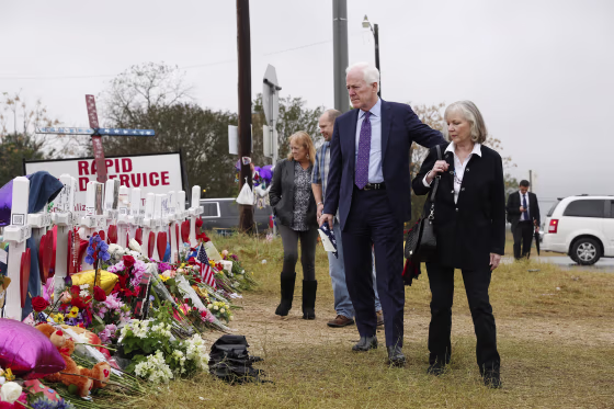 Image: Sunday service one week after church shooting