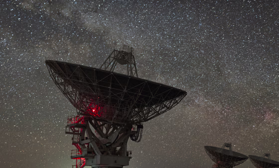 Image: Observatory under the Milky Way