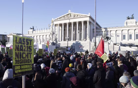 Image: Protesters in Vienna