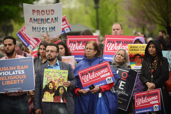 Image: Donald J. Trump's travel ban Supreme Court hearing