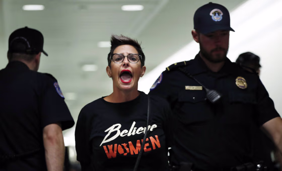 Image: Kavanaugh hearing protest