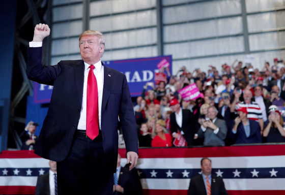 Image: FILE PHOTO: U.S. President Trump attends a campaign rally ahead of midterm elections in Pensacola