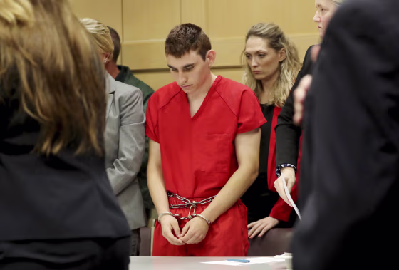 Image: Nikolas Cruz appears in court