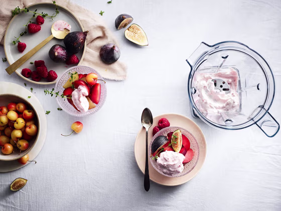 The home cook can master culinary techniques like whipping, muddling and foaming with this Vitamix with aerating disc blades. 