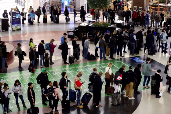 Image: Long lines at security checkpoints at Hartsfield-Jackson Atlanta International Airport amid the government shutdown on Jan. 18, 2019.