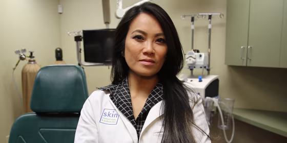 Pimple Bursting Doctor Becomes 'Pop' Star