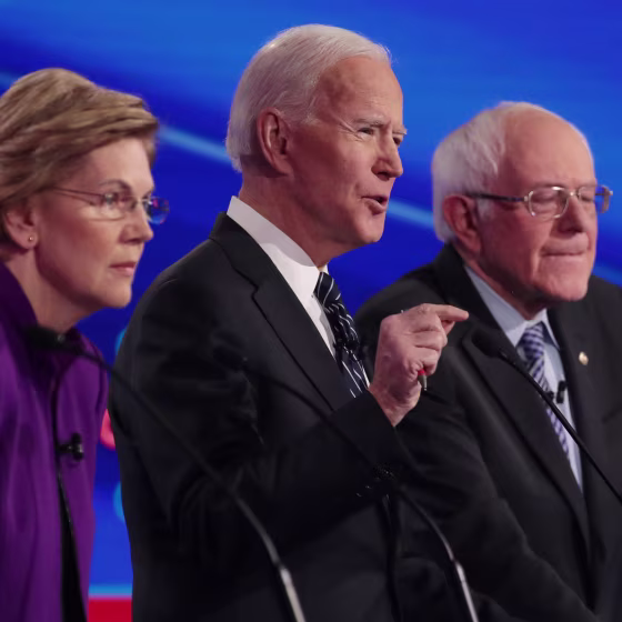 Image: Democratic Presidential Candidates Participate In Presidential Primary Debate In Des Moines, Iowa