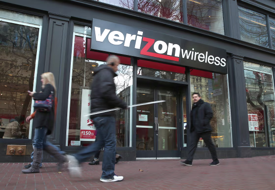 Image: Verizon Wireless store in San Francisco
