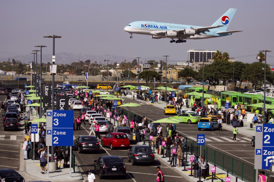 Uber & Lyft Curbside Pickup Ban At Los Angeles International Airport Begins