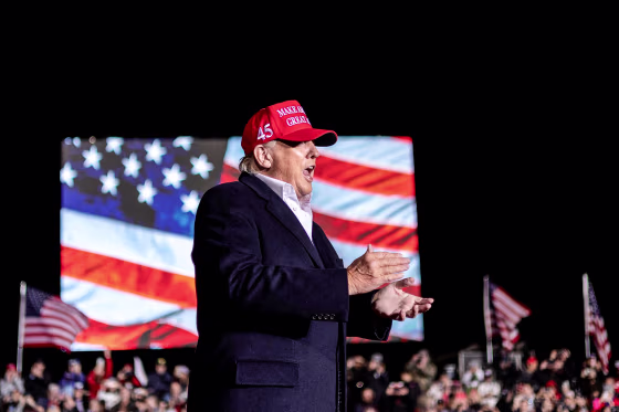 Image: Former U.S. President Donald Trump holds a rally in Florence, Arizona