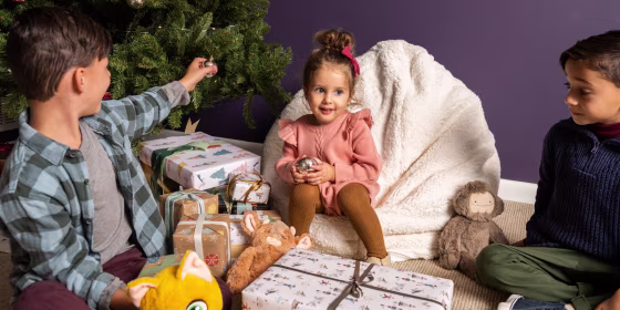 You can spruce up your child’s bedroom, playroom or den using a bean bag chair.