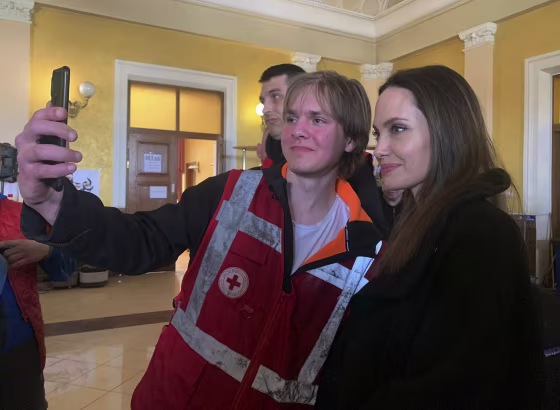 Image: Angelina Jolie visits Lviv