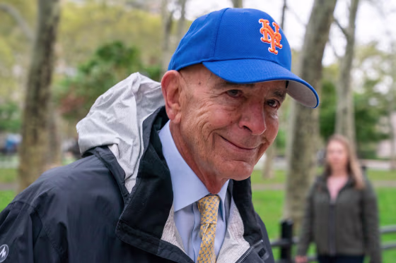 Tom Barrack arriving at court in New York on Oct. 3