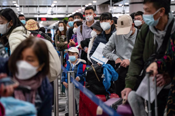 Tens of thousands cross Hong Kong-mainland China border as Covid zero ends after 3 years of restrictions.
