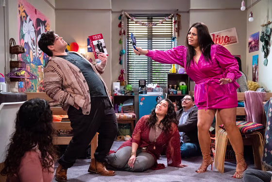 LOPEZ VS LOPEZ -- "Lopez vs Primos" Episode 115 -- Pictured: (l-r) Harvey Guillen as Miguel, Chelsea Rendon as Luna, Jessica Marie Garcia as Yesika -- (Photo by: Nicole Weingart/NBC)