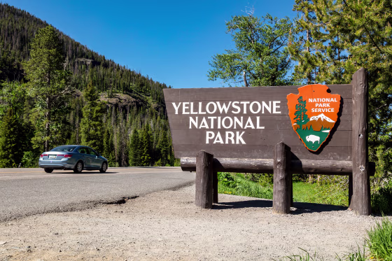 An entrance to Yellowstone National Park, Wy.