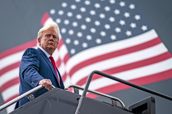 Donald Trump boards his airplane in Newark, N.J., on June 10, 2023.