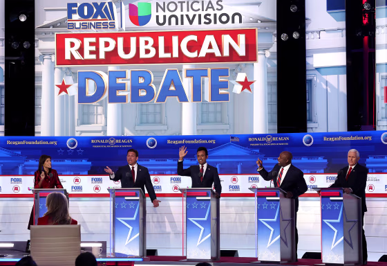Image: Republican presidential candidates spart on the debate stage in California on Wednesday night.
