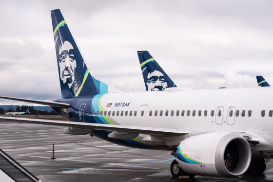 Alaska Air Grounds Boeing 737 Max-9 Fleet After Midair Blowout