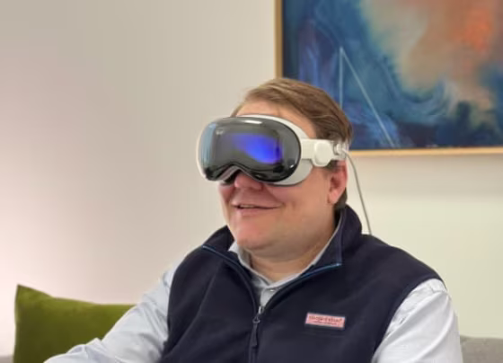 Todd Haselton using Apple Vision Pro.