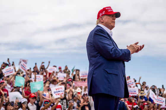 Image: Donald Trump Holds Campaign Rally In Las Vegas