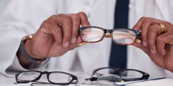  One of the most important things to do before buying glasses online? Familiarize yourself with the return policy if you do not like them. 