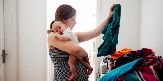 According to experts, looking for options that are free of fragrance and dyes is key to finding a baby safe laundry detergent.