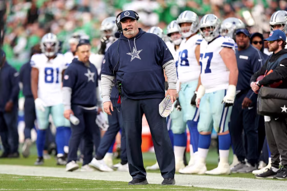 Head coach Mike McCarthy of the Dallas Cowboys on the sidelines