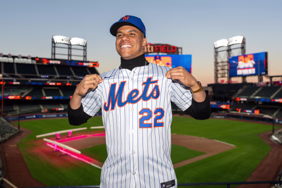 Juan Soto introductory press conference ny New York Mets uniform smile happy