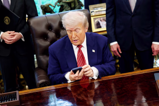 Trump Signs Orders to Revive US Leadership in Nuclear Power