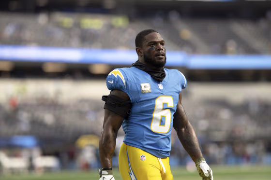 Los Angeles Chargers linebacker Denzel Perryman football 