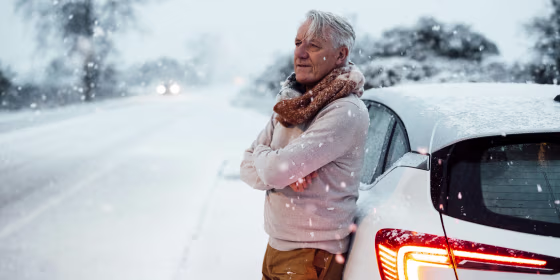 We looked at highly rated kits and supplies to fit your winter emergency car bag.